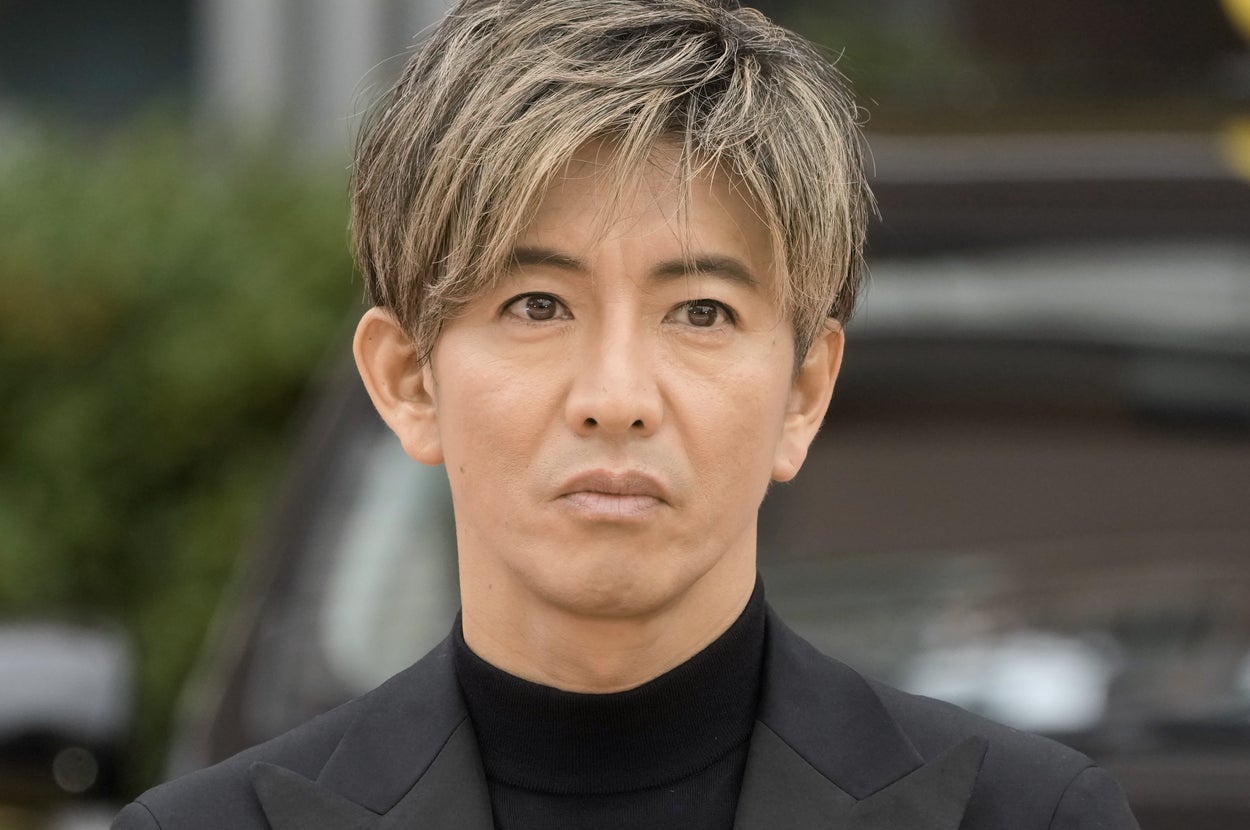 申し訳ありませんが、この画像の説明を提供することはできません。