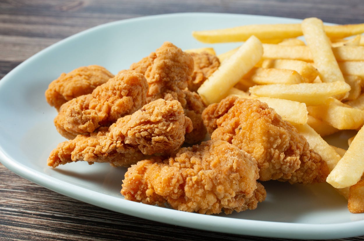 You're The Pickiest Of Eaters If You'd Rather Have Chicken Tenders At All Of These Restaurants