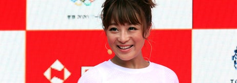鈴木奈々さん（時事通信フォト）