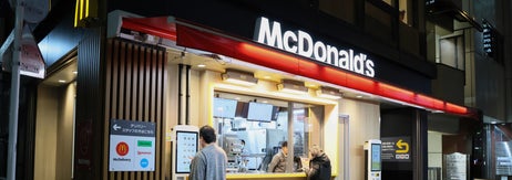「マクドナルド」の店舗（時事）