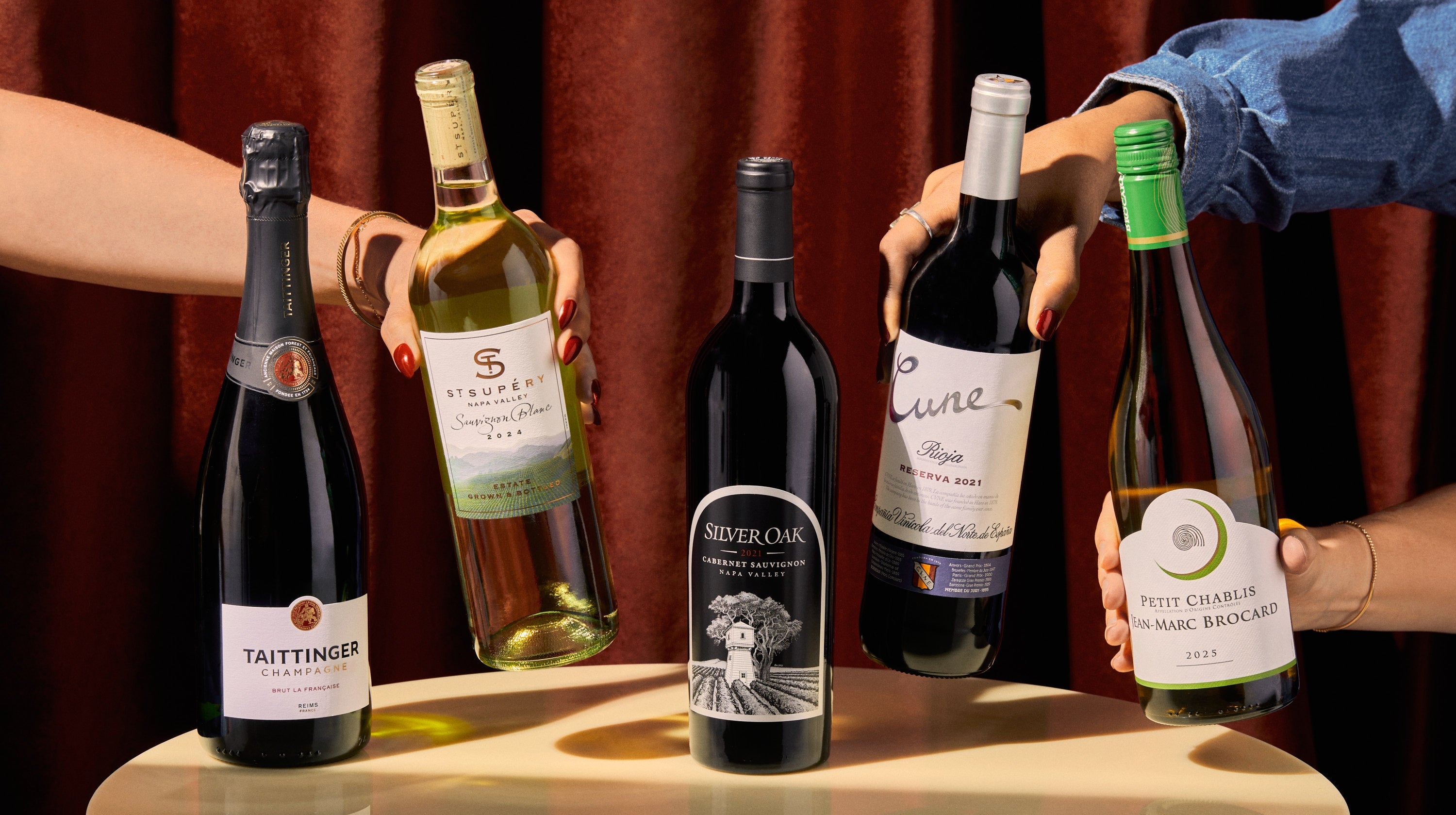 buzzfeed.com - Emily Hunt - Delta Just Unveiled A New Wine Program For Delta One Flights, And It's Seriously Exclusive