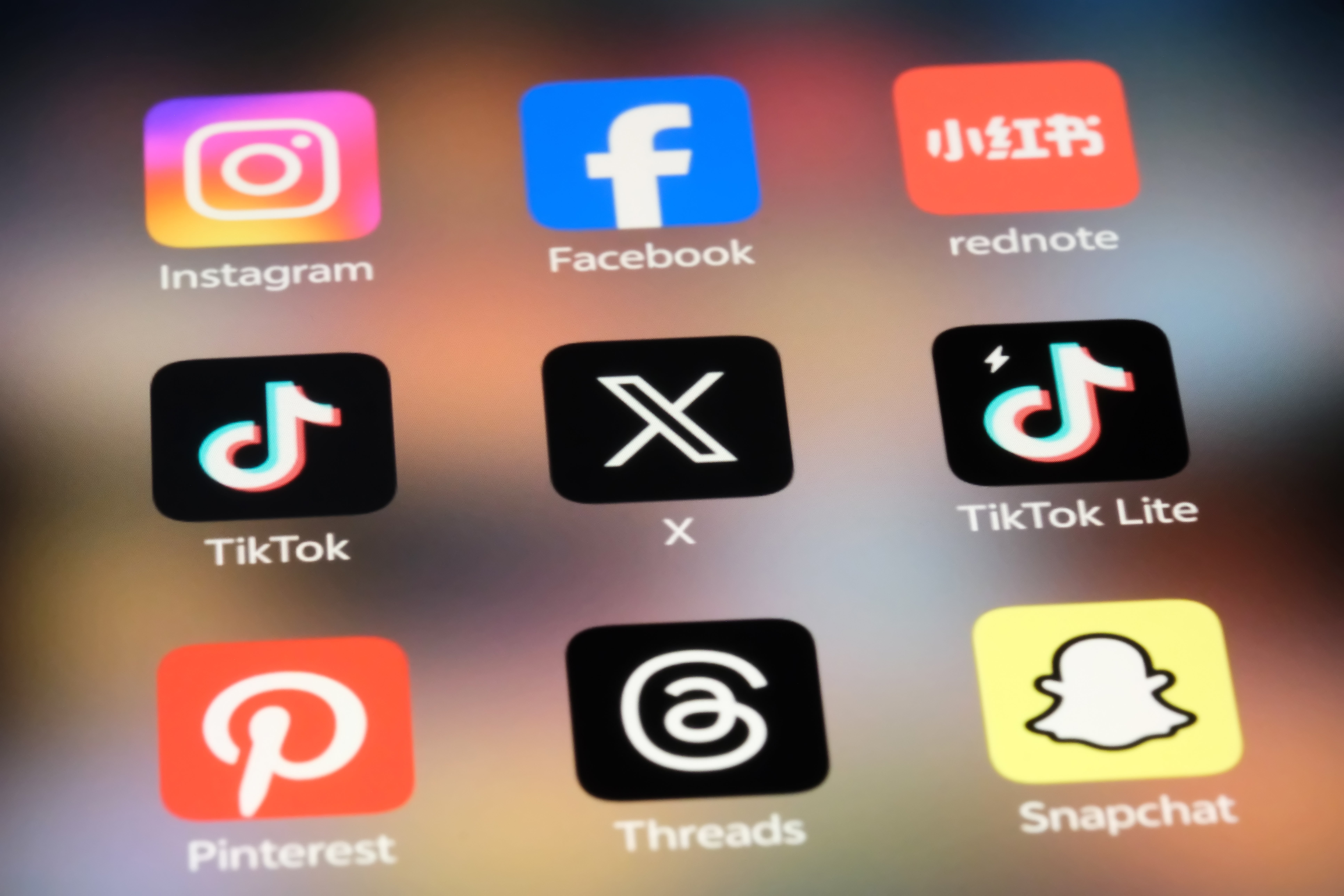 Instagram, Facebook, TikTok, TikTok Lite, Threads, Snapchat, Rednote, Pinterest, and X (formerly Twitter)