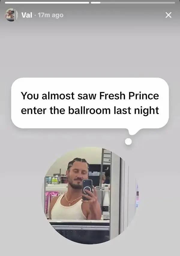 Man takes a reflector  selfie successful  casual wear, with substance   saying, “You astir   saw Fresh Prince participate  the ballroom past  night.”