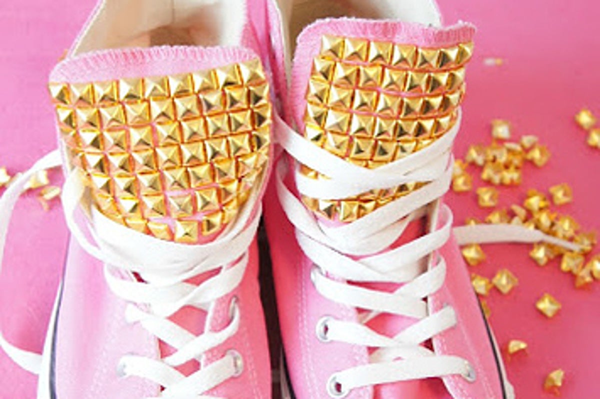How to Customize Your Converse Shoes: 14 Easy & Fun Ways