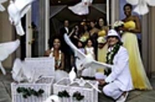 Carlos Santana Weds Drummer Cindy Blackman in Hawaii