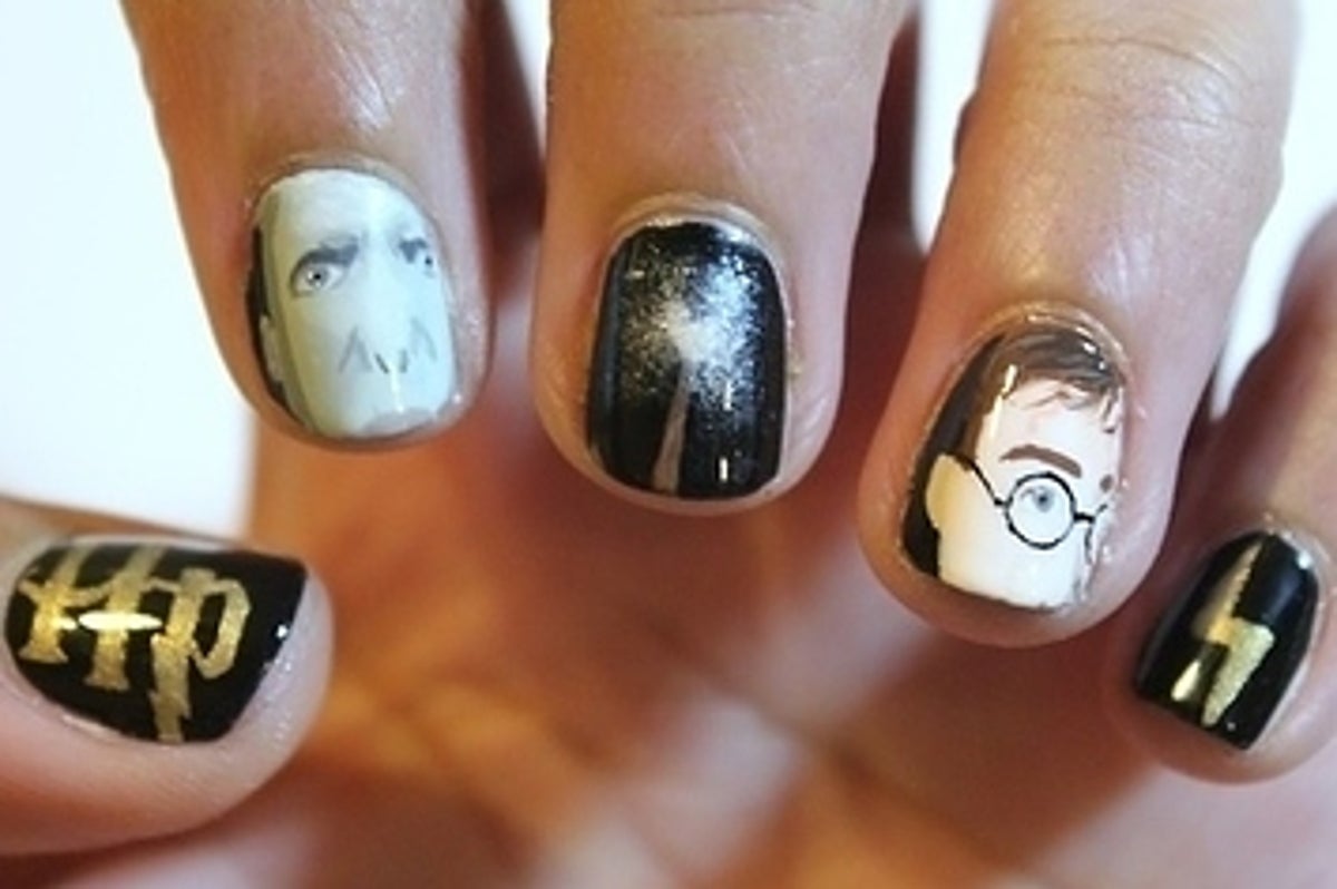 Harry Potter Nail Art Ideas Beauty Wizards Will Want to DIY  Harry potter  nails, Harry potter nails designs, Harry potter nail art