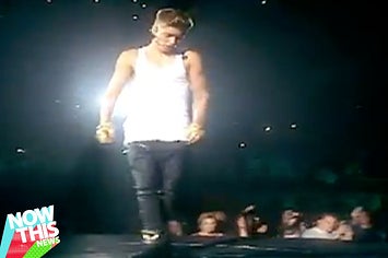The Moment Justin Bieber Got Sick At London Concert