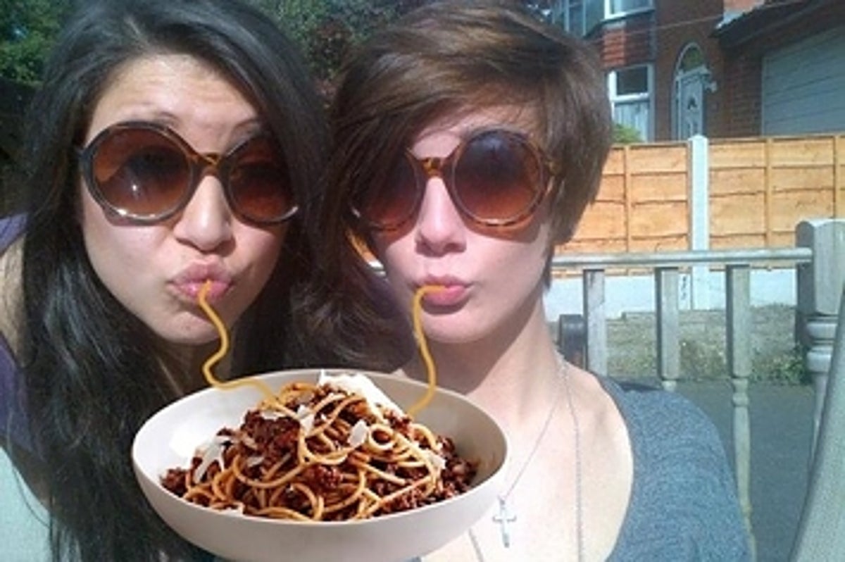 11 Duckface Photos Fixed By Adding Spaghetti