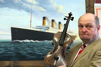 Titanic Playing Violin Meme