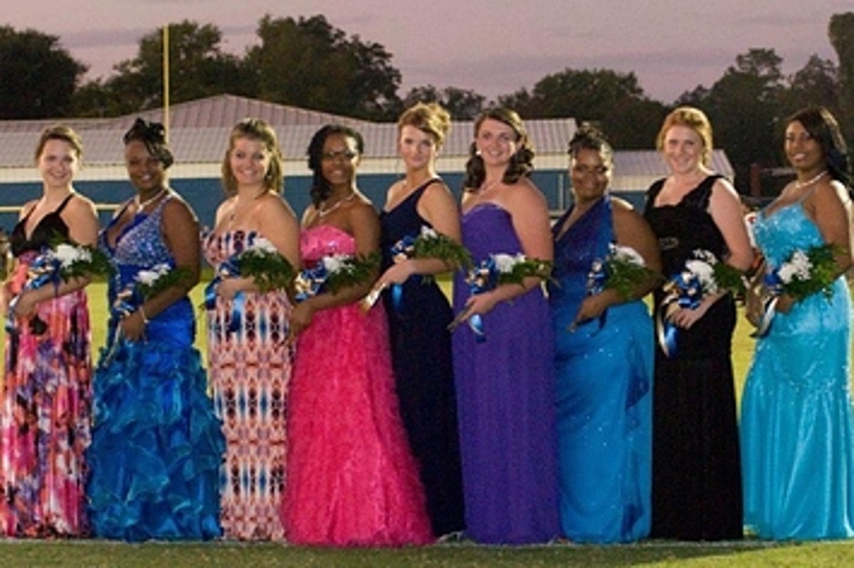 Yes, There Are Still Segregated Proms In The 21st Century