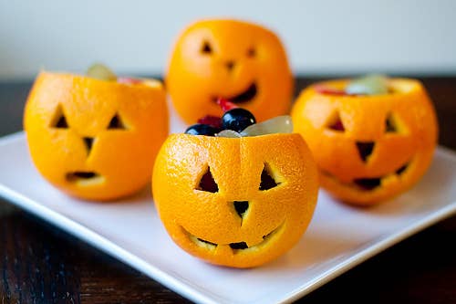24 Surprisingly Easy Halloween Party Diys