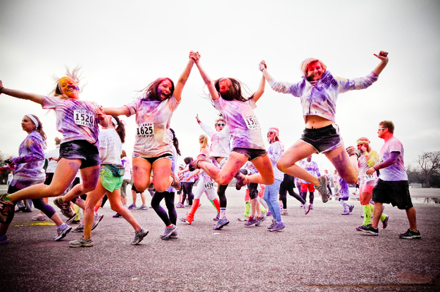 Everybody takes jumping pics