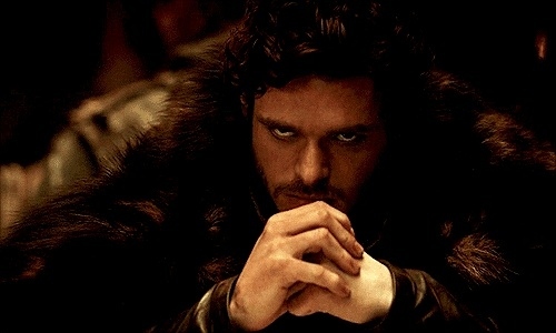 “Don’t kill the messenger” is one of the rules of life. Inadvertent or not, Robb didn’t earn any good karma with the old gods (or even these new forgiving ones) by putting that Lannister boy in the loving arms of his cousin Jaime.