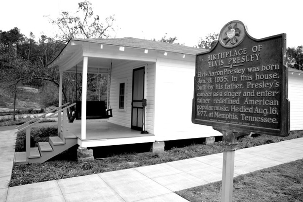 Memphis gets all the credit. They get Graceland. They get Elvis Week fest. If you call yourself a real fan go to Tupelo and visit the home where Elvis was born.