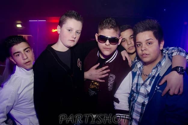 Free Funny Under 18 Nightclub Photos Phong Thuỷ Tử Vi Tướng Số