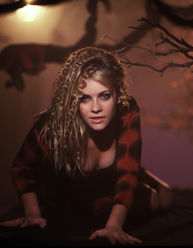 Photographer: "Instead of curling your hair or crimping your hair, let's do a combination of both — but let's just do it to certain strands of your hair, not ALL of it."