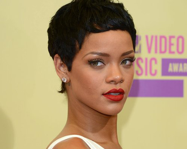 "I, too, enjoy a red lipstick. We're basically twins."