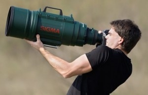 Sigma 200-500mm f2.8 APO EX DG Telephoto ZoomWeighing in at a hefty 34.6lbs and 726mm in length, this is not the easiest lens to carry around with you on holiday. As well as being meaty, the Sigma 200-500mm also wins some world firsts; it is the first large-aperture ultra telephoto lens to have an f/2.8 aperture at 500mm, and is the largest high-speed zoom lens available.If you’re impressed by this and are looking for a lens that is excellent at tracking fast moving objects and you don’t mind parting with $32,000, this could be the lens for you!StatsWeight: 34.6lb/15.7kgWidth: 236.5mmLength: 726mmFocal Length: 200-500mmPrice: $32,000