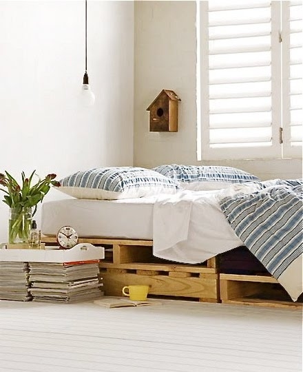 DIY Wooden Pallet Bed
