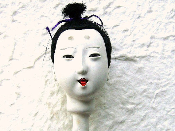 Hina Matsuri Doll Heads - Vintage Japanese Doll Heads

http://www.etsy.com/shop/vintagefromjapan?...