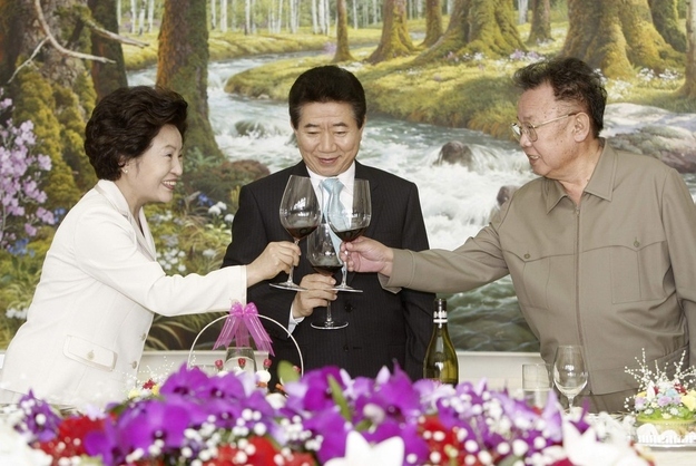 Kim Jong-Il with former South Korean President Roh Moo-hyun