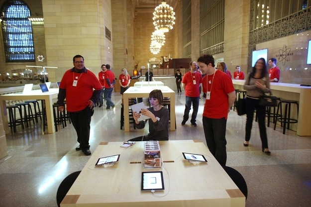 First Look At New York's Grand Central Apple Store