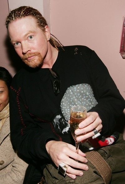 Mr. Rose chilling (if that's possible with so much anger behind his eyes) at a Victoria Secret party preparing for another comeback with a new crew of bandmates.
