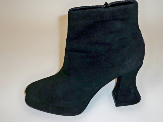 if this is your size, BUY THESE - they're dope as heck