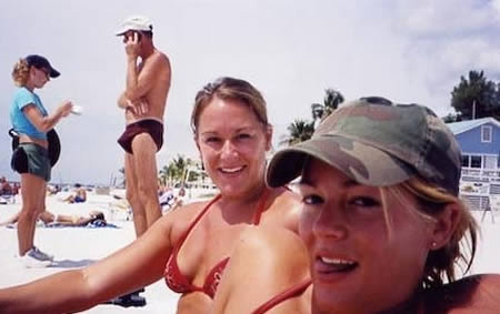 See what we mean? Those two girls in the foreground are totally ruining this photo.