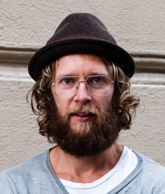 Hipster chicks dig that facial hair