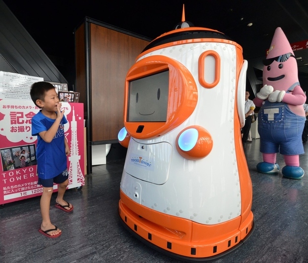 A guide robot named Tawabo is able to provide information in English, Chinese, Korean or Japanese at the Tokyo Tower. Future firmware upgrades shall support Klingon and Sindarin.