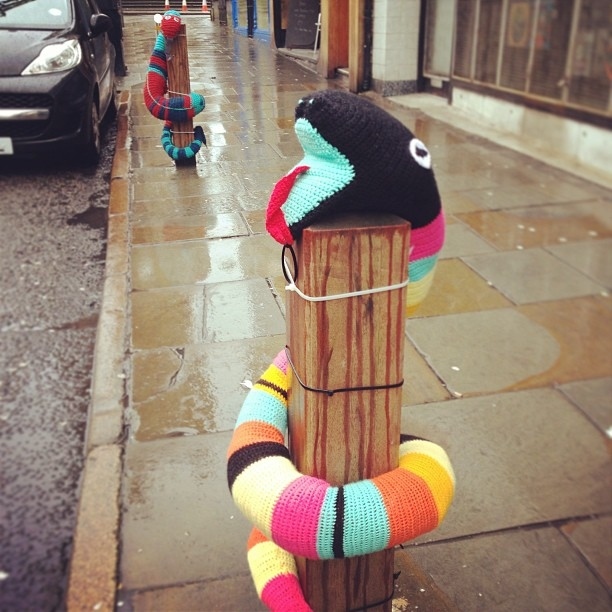32 Incredibly Cool Yarn-Bombings To Brighten Your Day