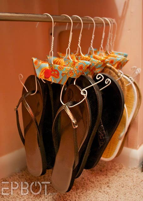 Learn how to make these hangers here.
