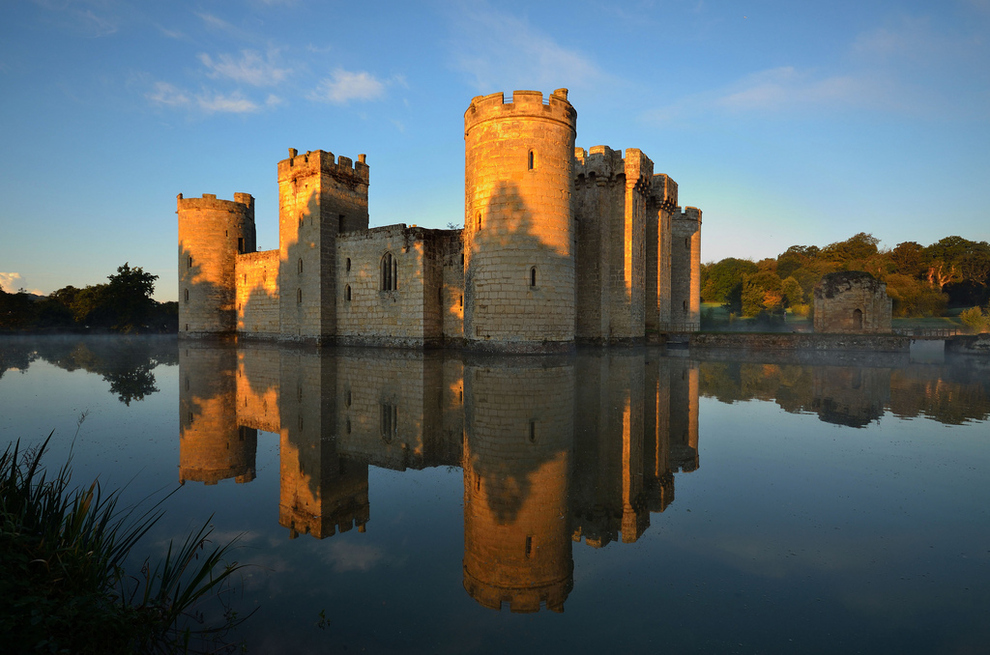 29 Gorgeous Castles From Around The World