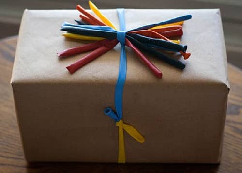 24 Cute And Incredibly Useful Gift Wrap Diys
