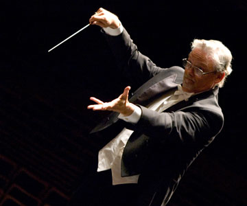This conductor seems to have forgot his pack of wint-o-green life savers