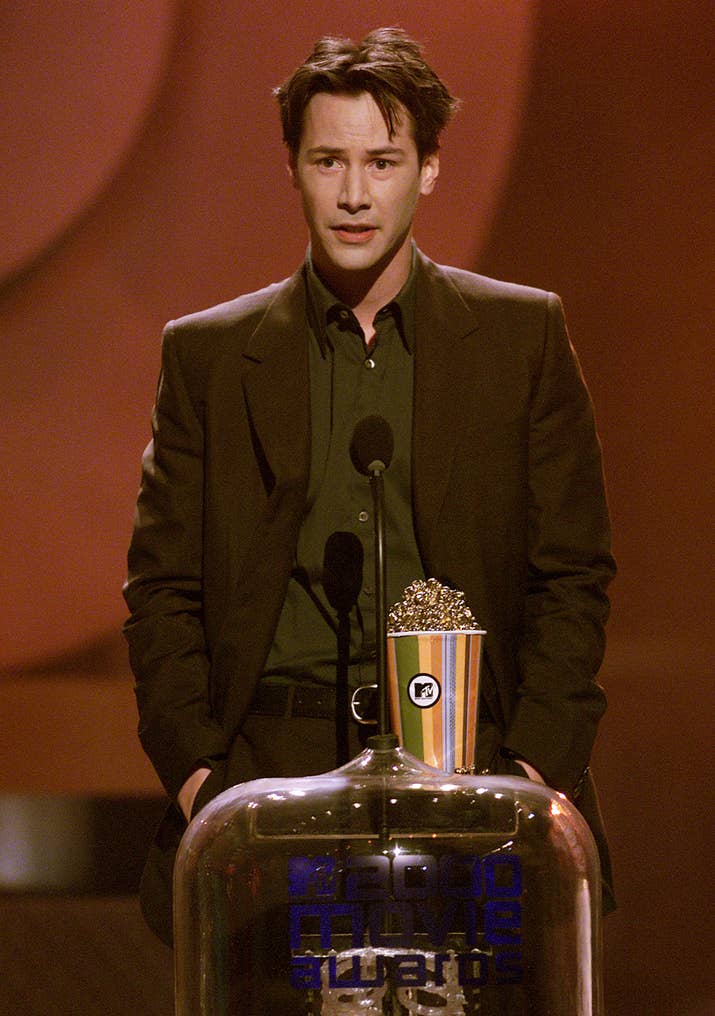 Keanu Reeves winning a MTV Movie Awards