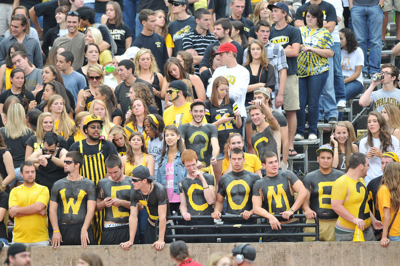 I don't know if it's the amount of athletic opportunities present at App. or the fresh mountain air, but damn there are some really good looking people at ASU. Whether it be students, professors, or staff Appalachian is full of hotties.No wonder we're "hot, hot, hot!"(Sorry, I couldn't resist.)