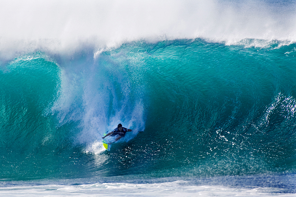 The Banzai Pipeline on O'ahu's North Shore is considered the best surfing in the world and also the most dangerous, with waves over 12 feet high. Do you have what it takes to surf here??? If not, it's also a great place to soak up some sun and watch others ride the epic waves.