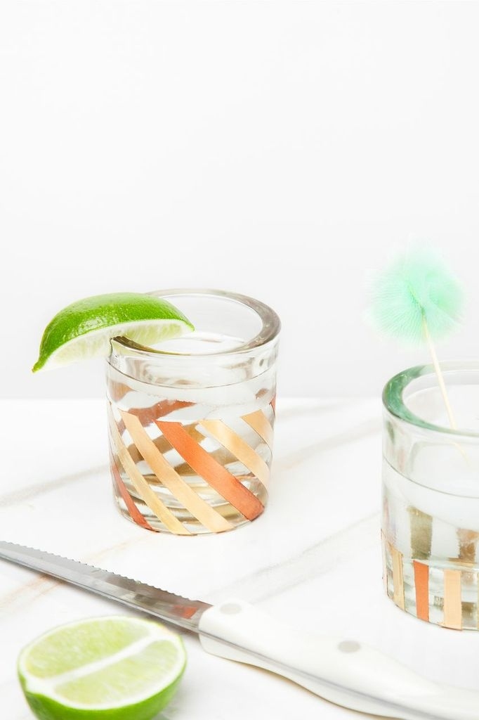 6 Incredible Ways To Revamp Drinking Glasses - diy Thought