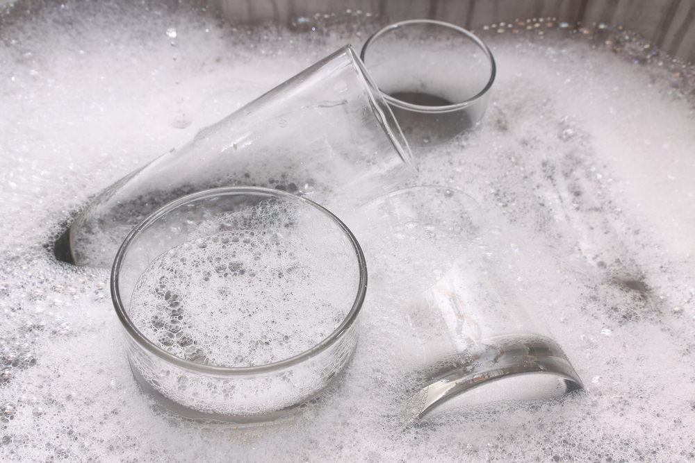 8 Tips to Make Washing Dishes Faster and Easier