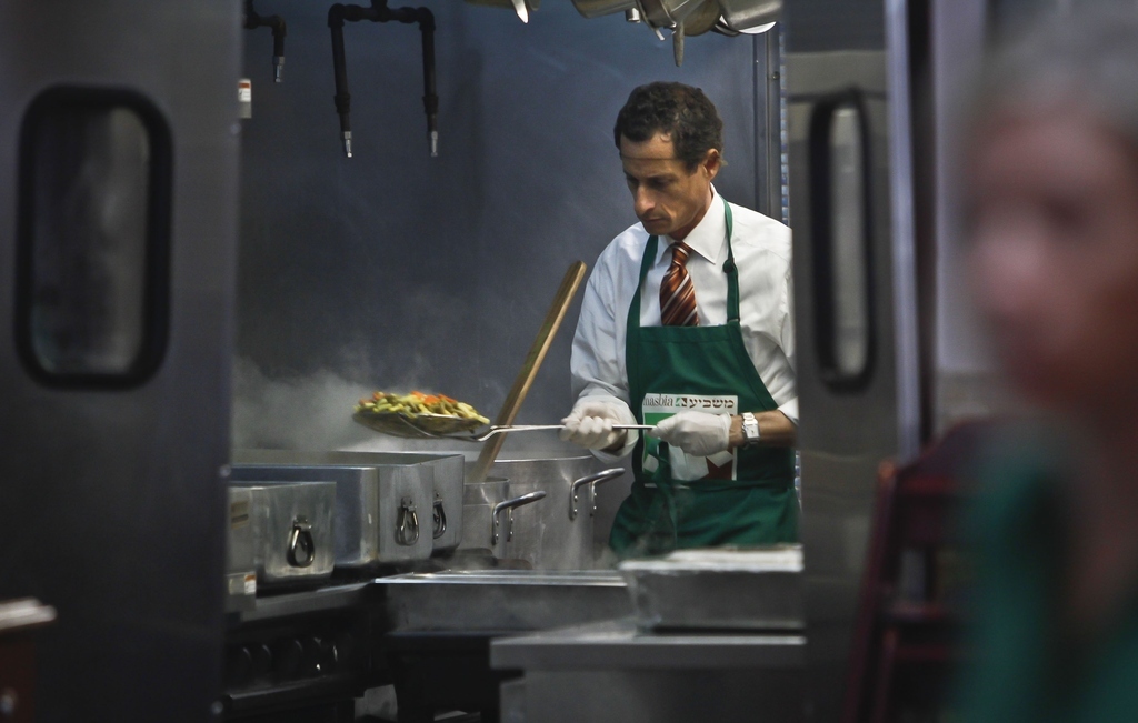 Anthony Weiner visited a Brooklyn soup kitchen on Thursday.