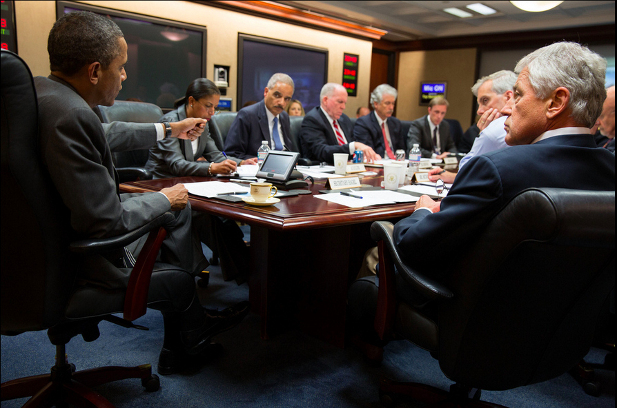 Obama discusses the Egypt situation with top aides Wednesday. (Official White House photo)