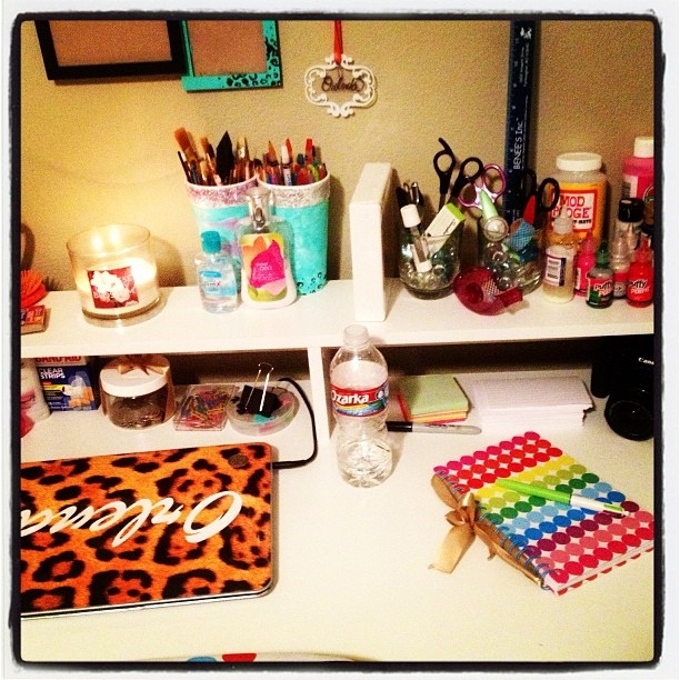 11 Smart Ways To Turn Your Dorm Room Into A Work Space