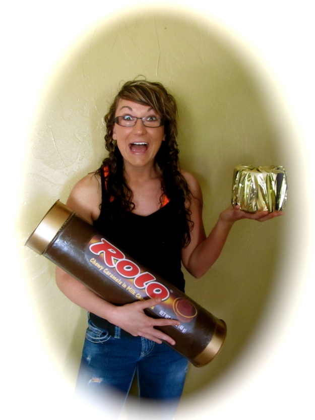 These Rolo-themed toilet paper holders will enthrall you while you're enthroned. And she makes them look fun, doesn't she? It just took some 6"x24" vent pipe, brown and gold spray paint, and a few other odds and ends you can grab from the Home Depot in an afternoon.