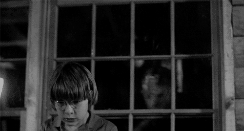 Cue Jason reviving himself in a morgue and killing all of those who stand in his way as he returns to Crystal lake to... kill all of those who stand in his way.