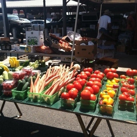 Produce for sale in Detroit&#x27;s Eastern Market