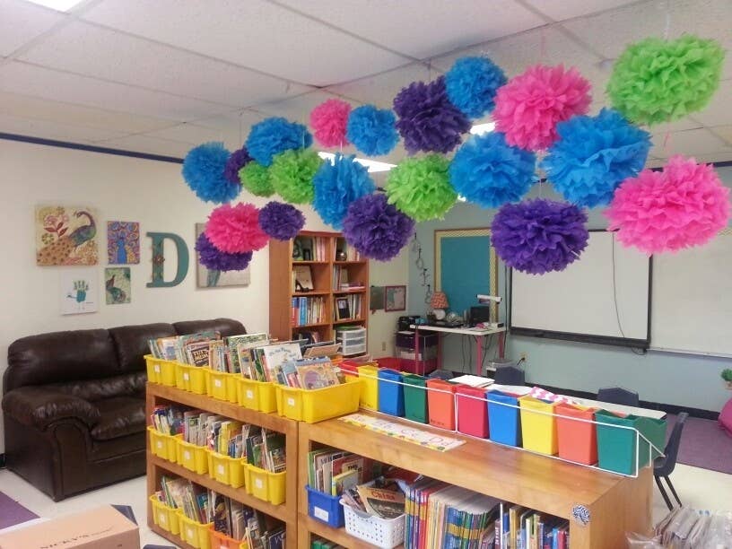 36 Clever Diy Ways To Decorate Your Classroom - How To Hang Things From Ceiling In Classroom
