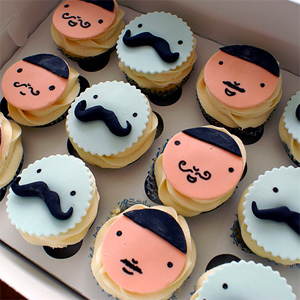 27 Awesome Mustache Cupcakes