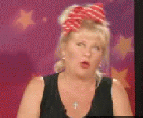 This baby-voiced SNL alum has been very vocal about her political beliefs. In 2012, she went nuts about the gay kiss on Glee and had an election tweet meltdown.